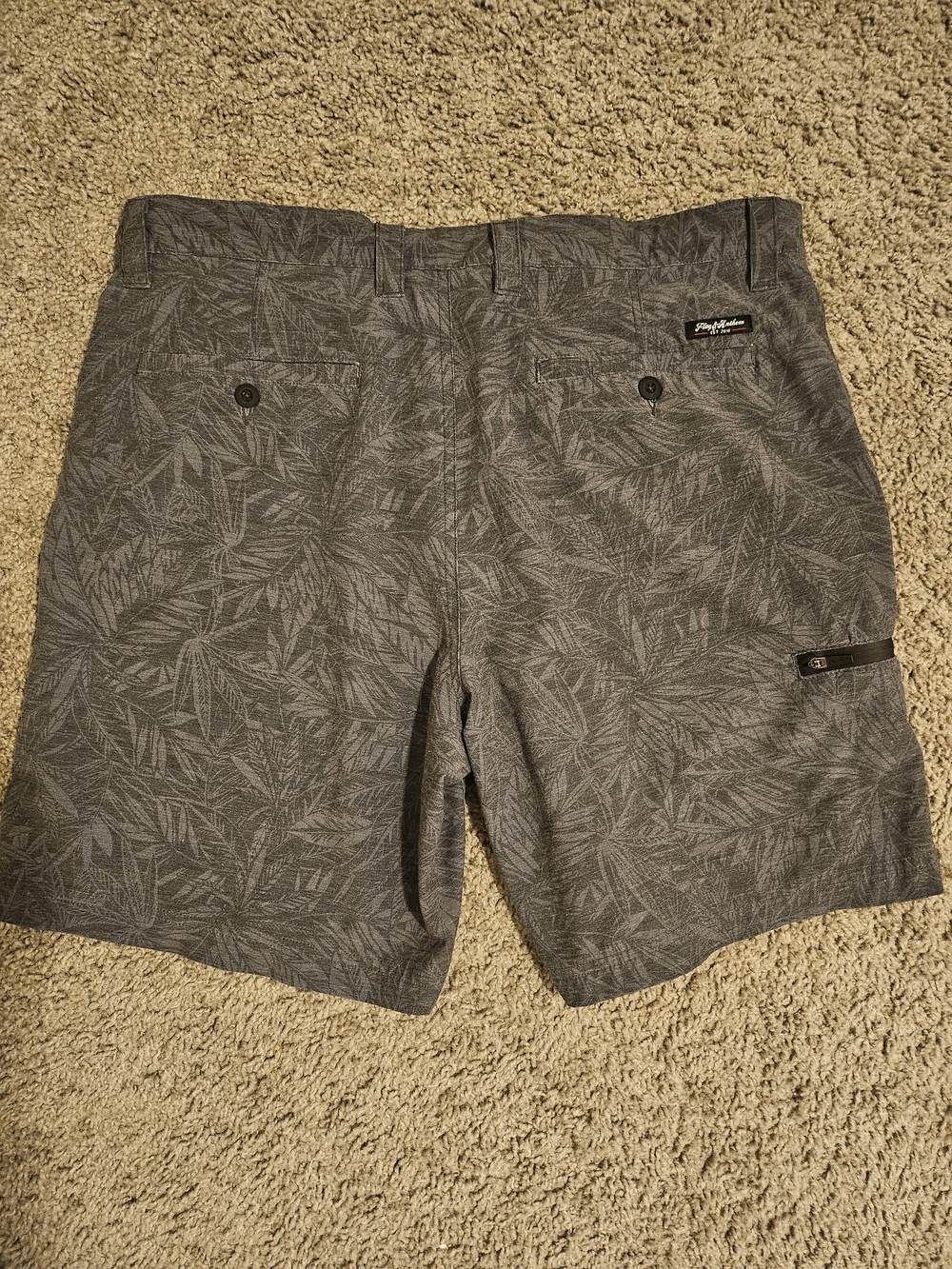 Men's Flat Front Gray Leaf-Print Shorts - Picture 2 of 4